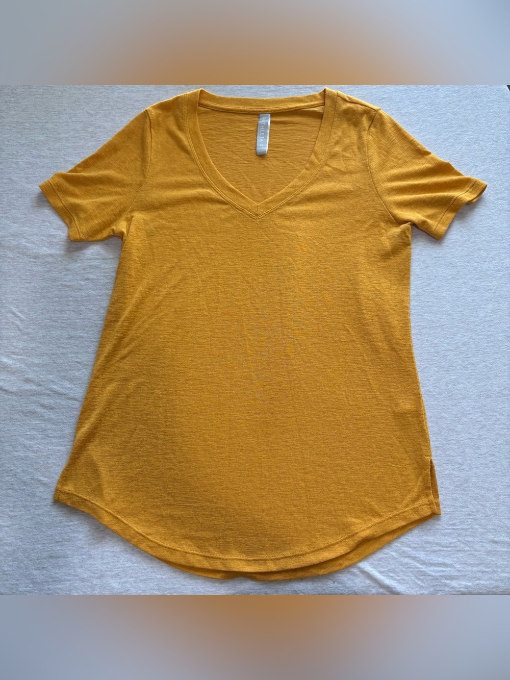 Athleta Mustard Yellow V-Neck Modal Blend Tee Shirt Women’s XS